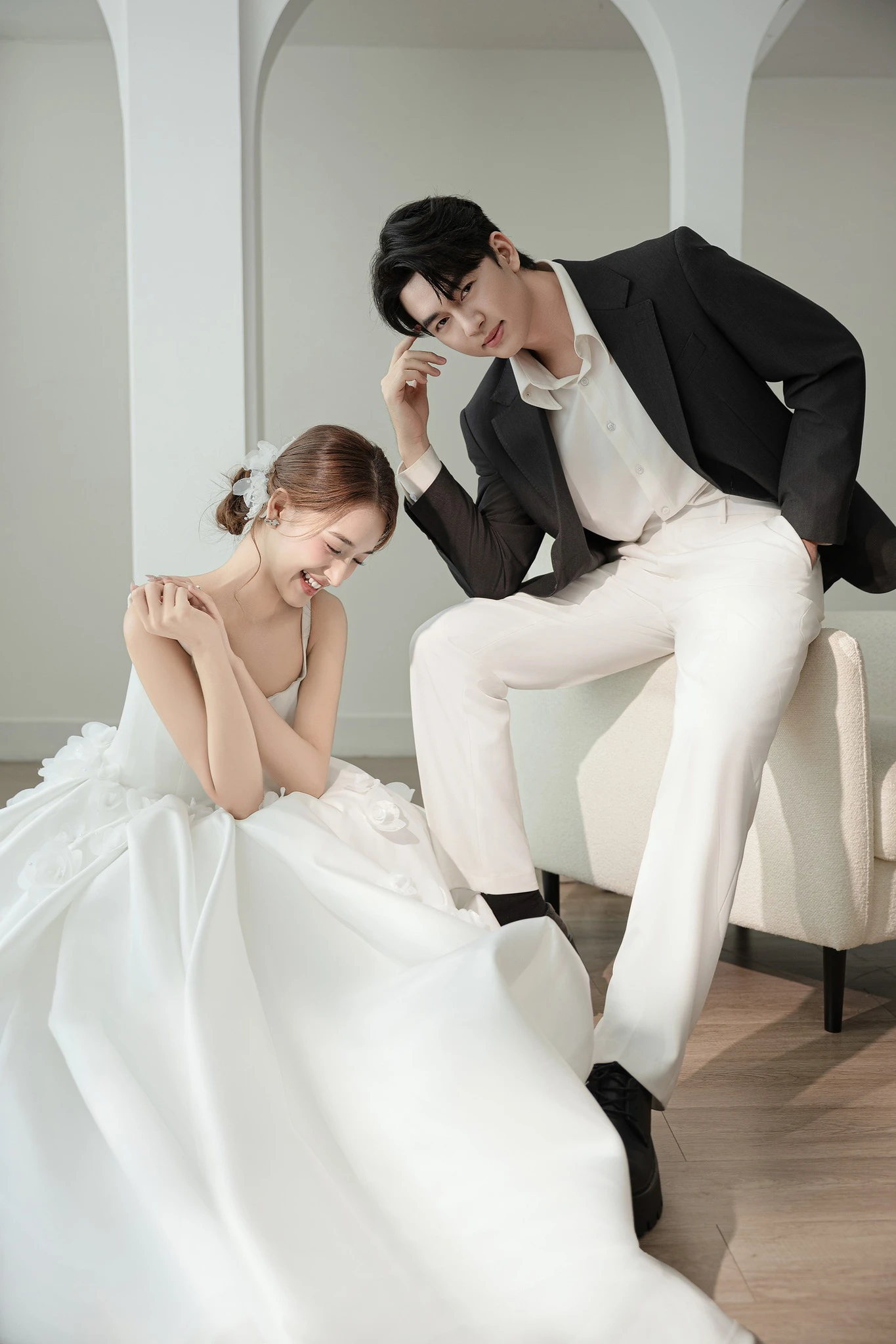 Album ảnh cưới Studio Phòng Trắng Tròn - Ảnh 10